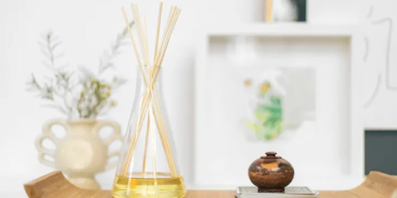 DIY Reed Diffusers: A Natural Alternative to Store-Bought Fragrances